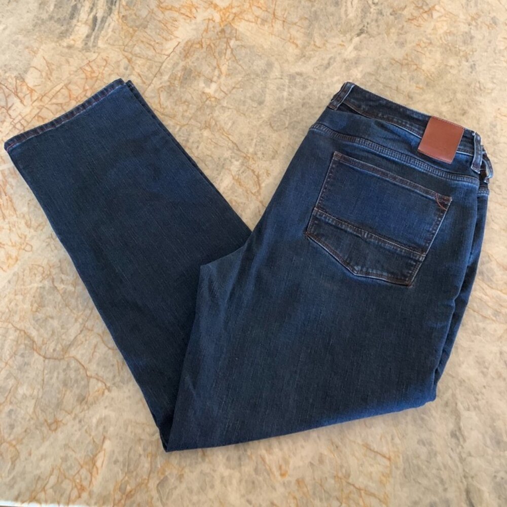 Tommy Bahama Men's Jeans Size 38 x 32